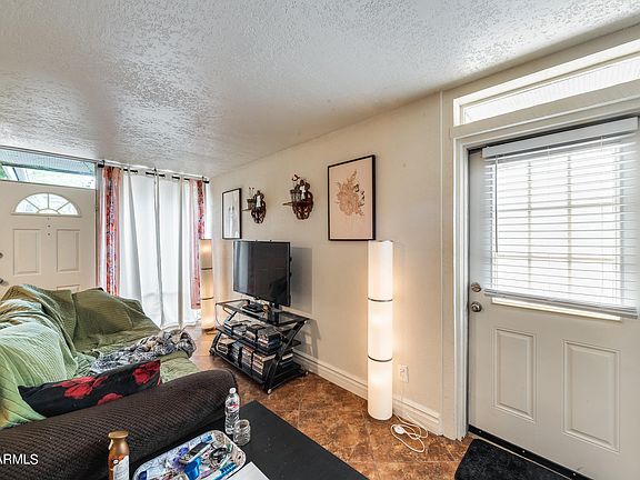 5th image of 4202 N 28th St Unit 14