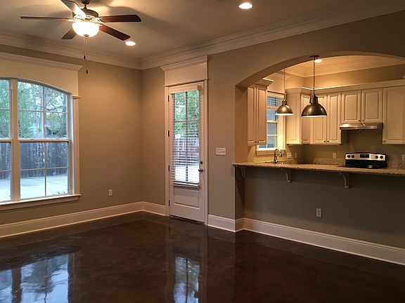 3rd image of 2717 Henderson Bayou Pl
