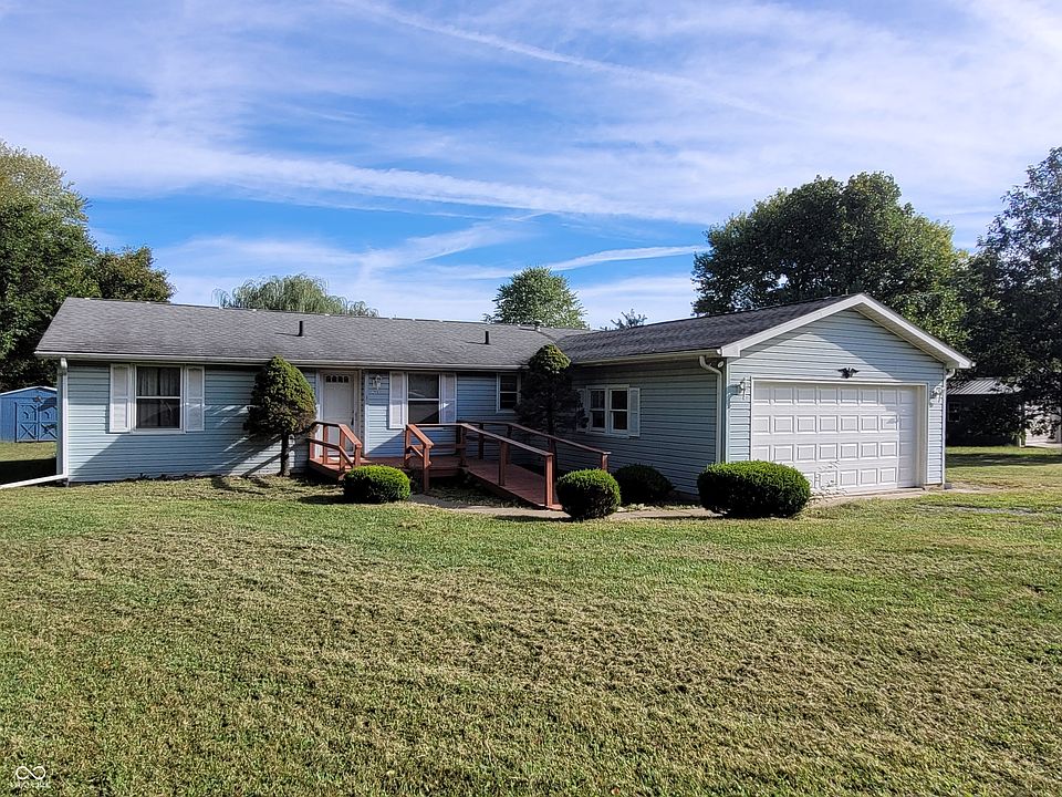 1st image of 2918 W Pear Tree Ln