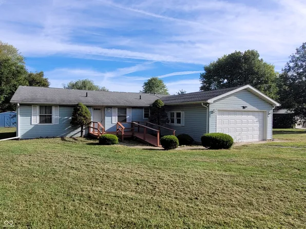 2918 W Pear Tree Ln, Crawfordsville, IN 47933