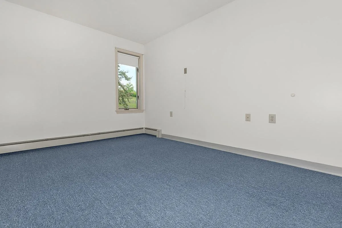 Town Hall Apartments — Photo 4