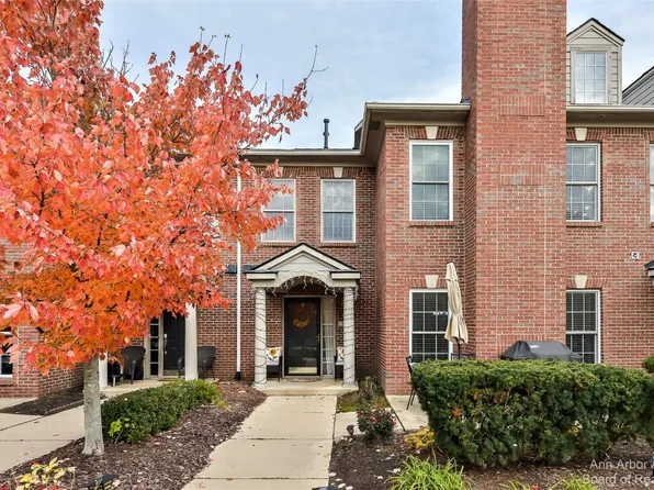 5584 Hampshire Ln, Ypsilanti, MI 48197