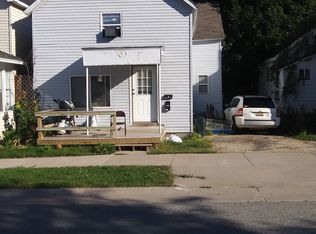 115 Chestnut St, Munising, MI 49862