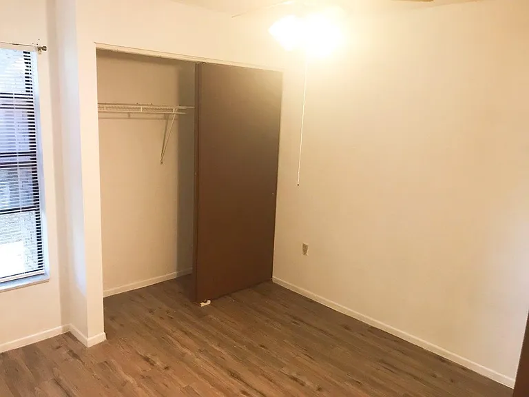 2919 Prince Oak Ct — Photo 9