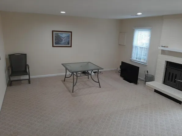 (undisclosed Address), Annandale, VA 22003