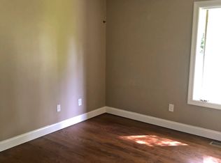 2434 England Town Rd, Saint Louis, MO 63129