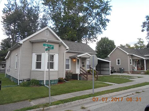 1103 Adams Ave photo 1