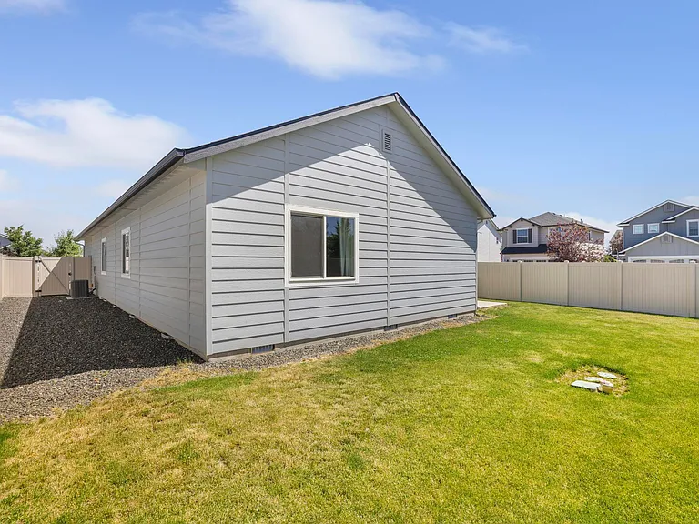 4345 W Silver Riv — Photo 29