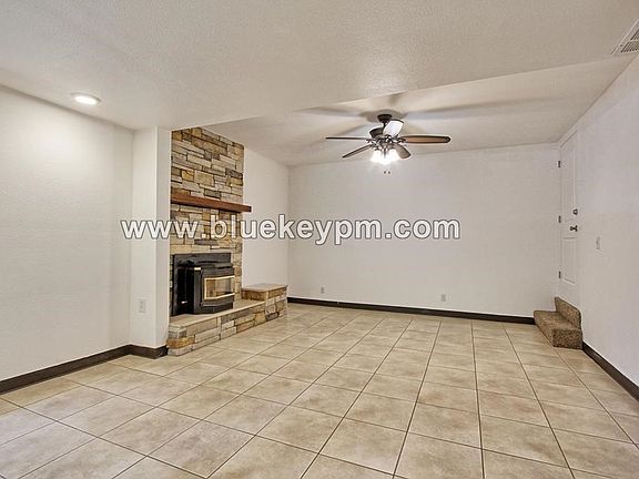 5th image of 1417 NE 68th St #B