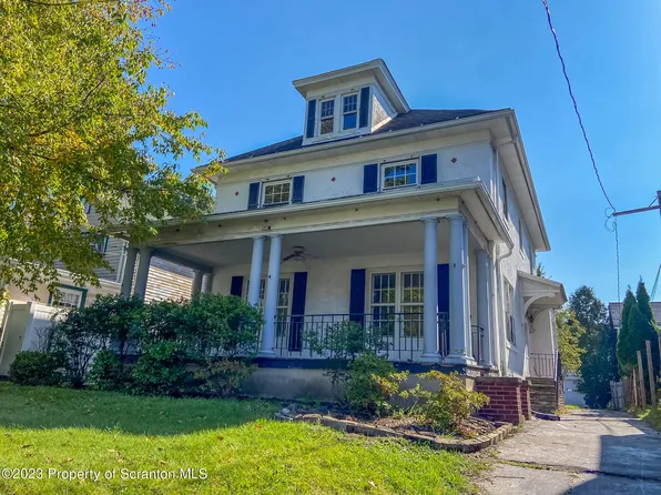 1722 Adams Ave, Dunmore, PA 18509