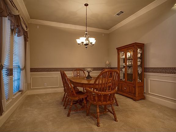 4th image of 1605 Waterside Dr