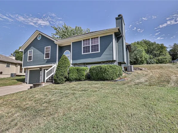 721 SW Ginger Hill Dr, Grain Valley, MO 64029