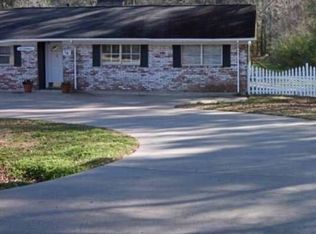 16 Shephard Rd, Huntsville, TX 77320