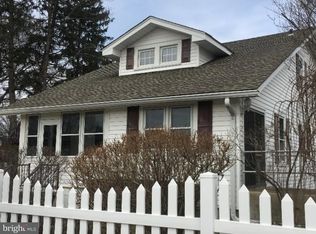 236 Arlington Ave, Hamilton, NJ 08620