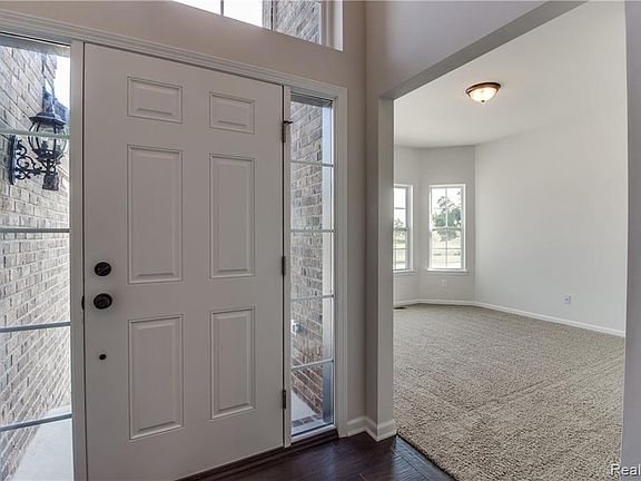 3rd image of 55871 Worlington Ln