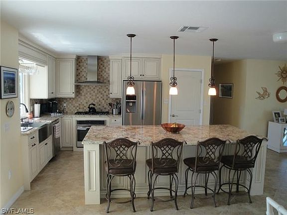 3rd image of 1521 Buccaneer Ct