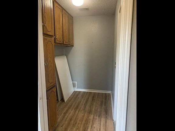 5th image of 6609 Rosedale St