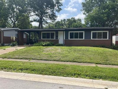2420 Churchill Downs Dr, Florissant, MO, 63033