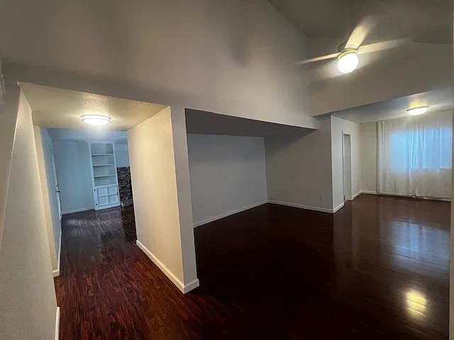 3 bed, 2.5 bath, 1744 sqft, $2,495 — Photo 2