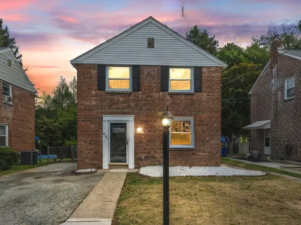 231 E Avon Rd, Chester, PA 19015