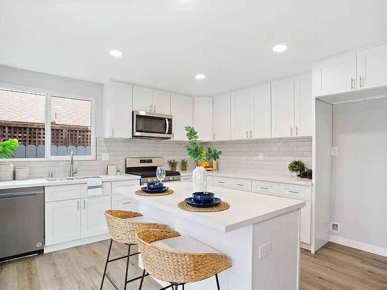 11363 Acrux Dr — Photo 10