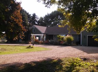 7969 E Sandwich Rd, Hinckley, IL 60520