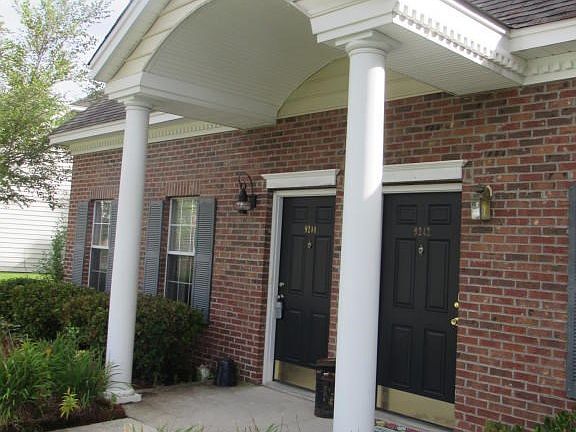 AY Covered Front Entrance