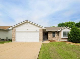 1635 Paradise Ln, Imperial, MO 63052
