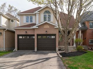 9 Gaw Cres, Guelph, ON N1L 1H8