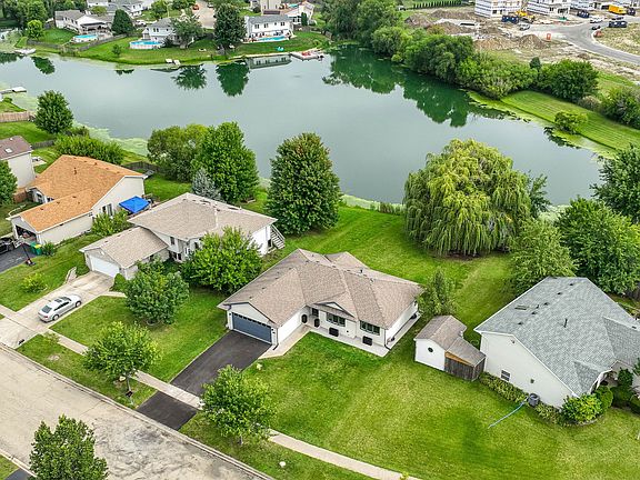 2nd image of 1908 Great Falls Dr