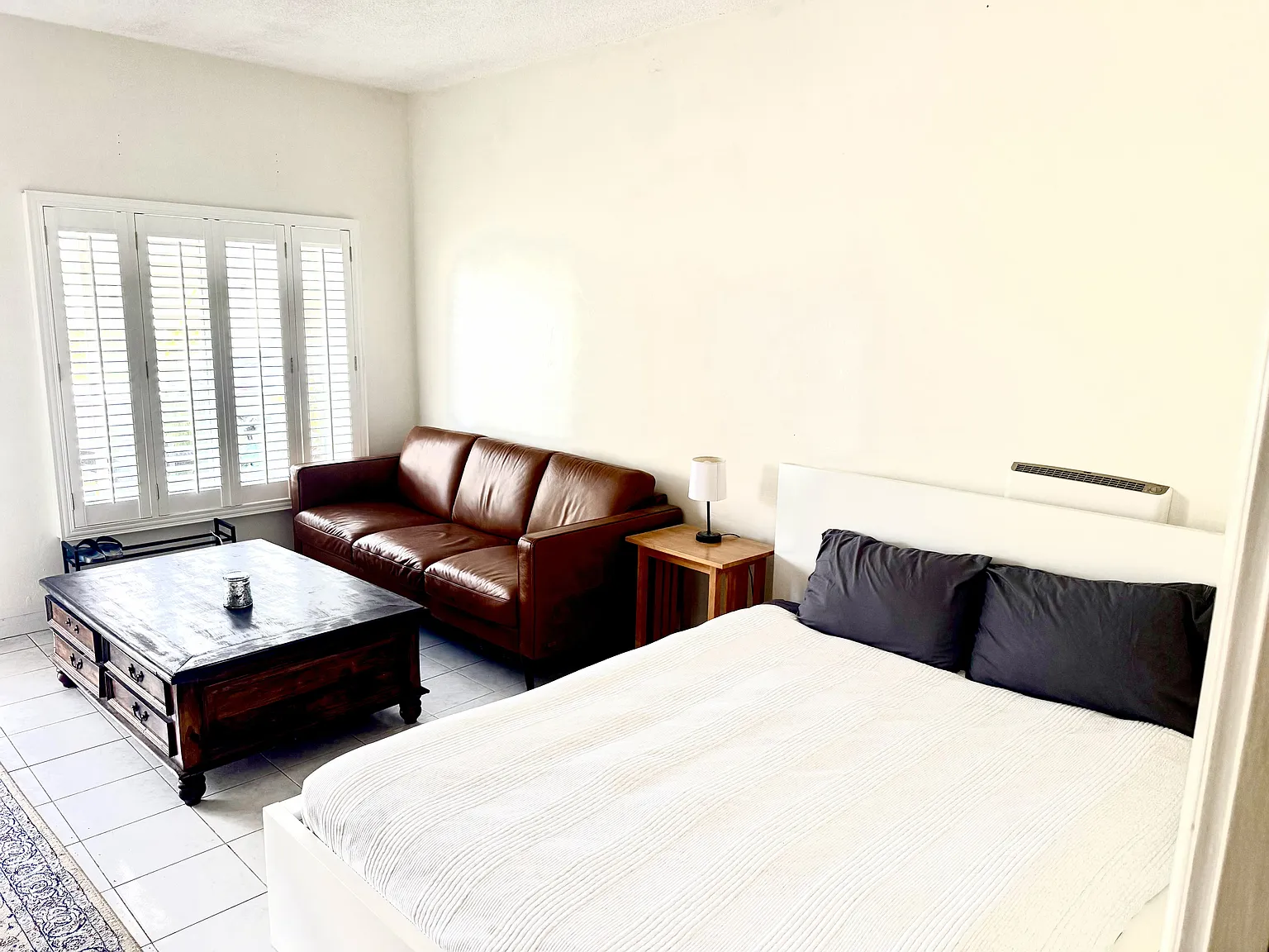 415 Gravilla St — Photo 3