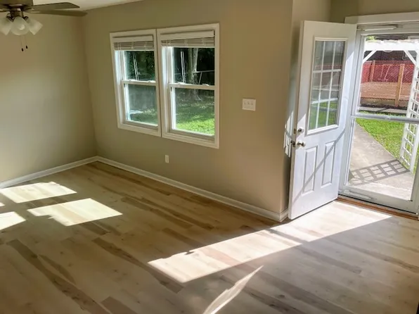 324 Gatewood Ave #B, Bowling Green, KY 42101