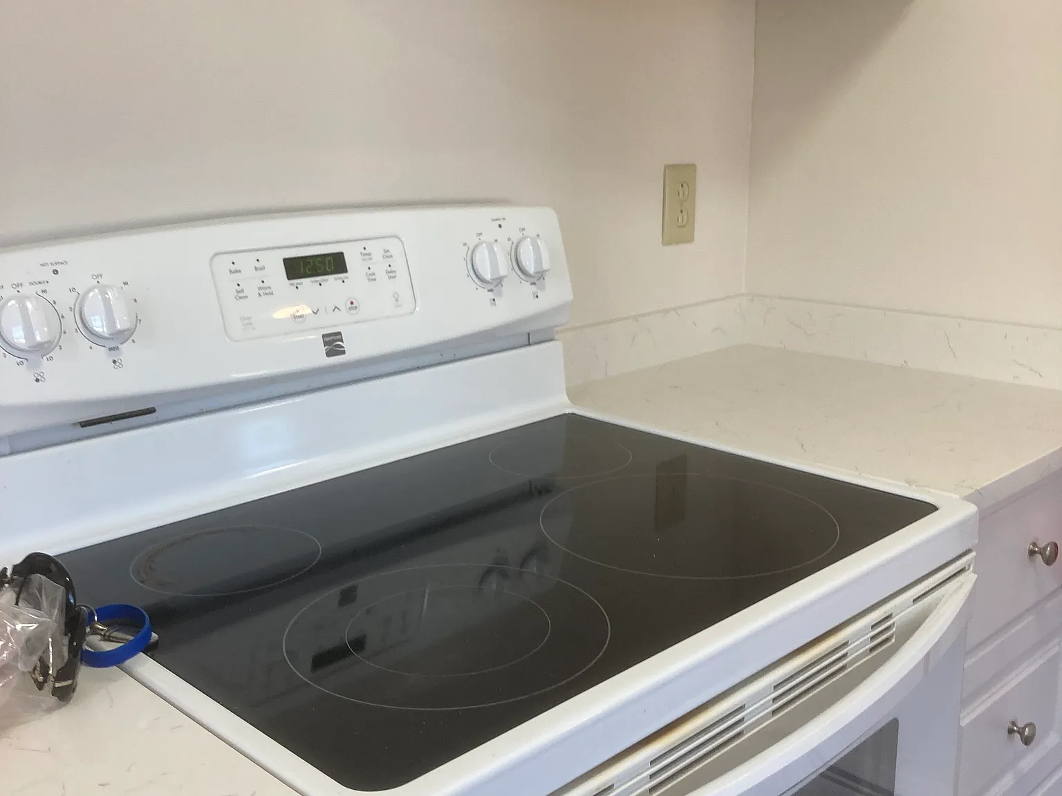 2 bed, 1.5 bath, 1300 sqft, $2,250 — Photo 4