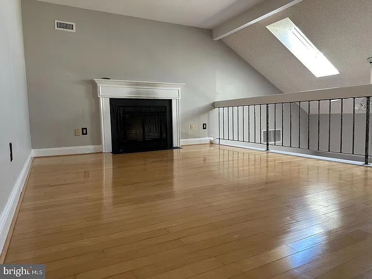1908 Society Pl — Photo 7