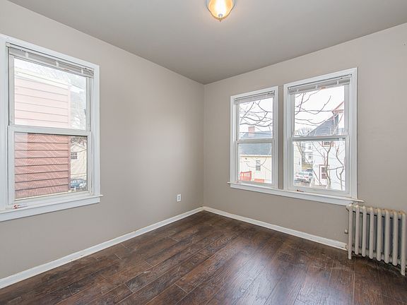 3rd image of 149 Mapes Avenue # 2nd Fl 3rd