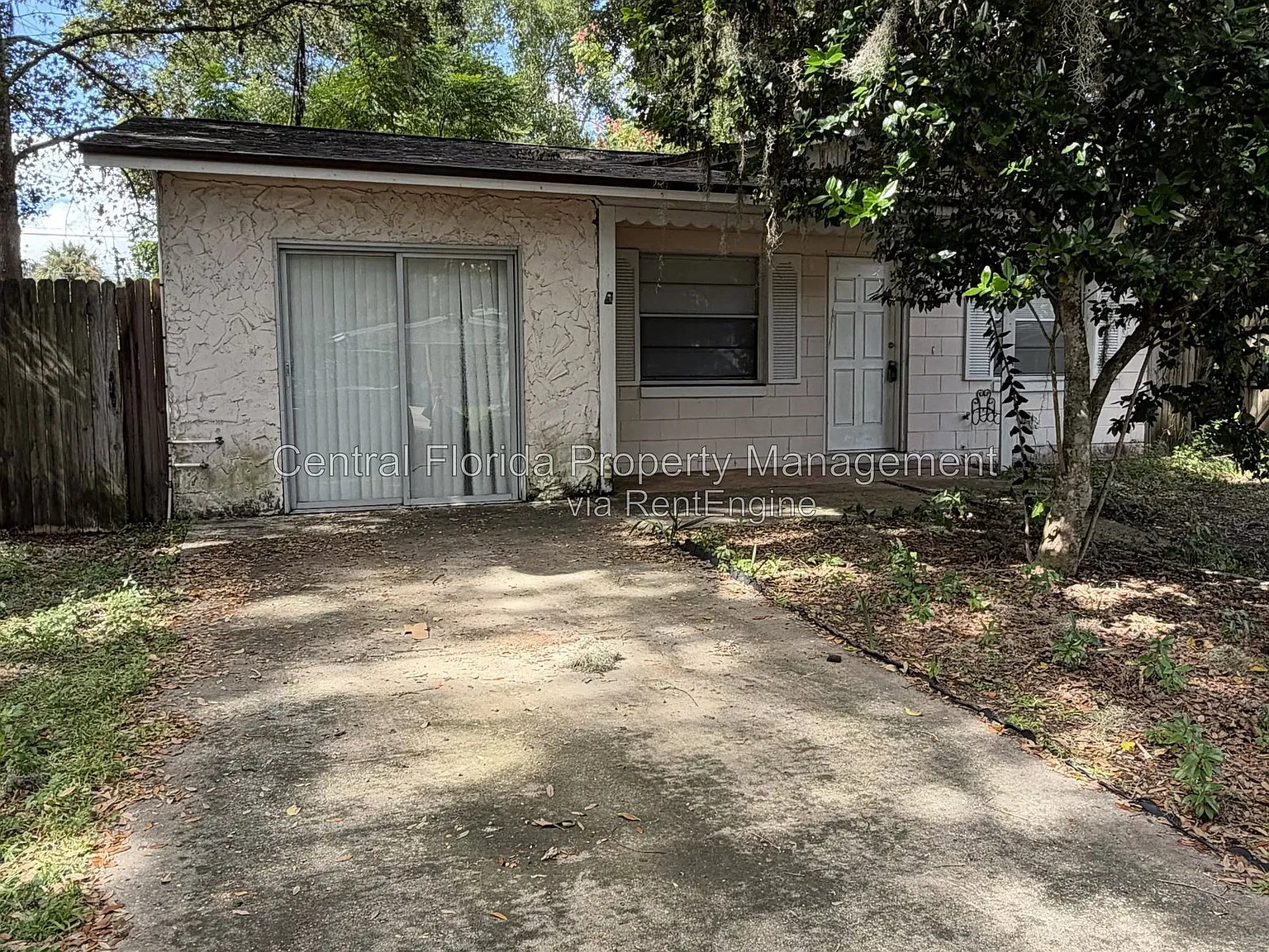 3 bed, 2.0 bath, 1140 sqft, $1,799 — Photo 1