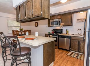 Evergreen Park Townhomes and Apartments, Lansing, MI 48911