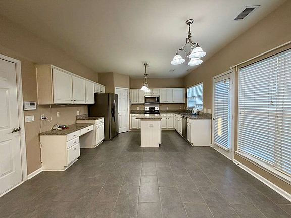 5th image of 12143 Humboldt Dr