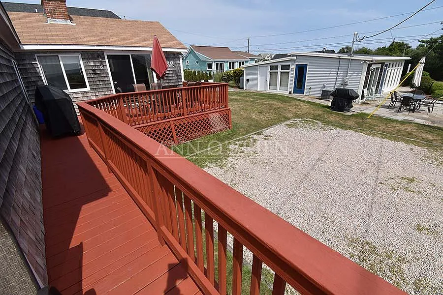 3 bed, 993 sqft, $2,925 — Photo 4