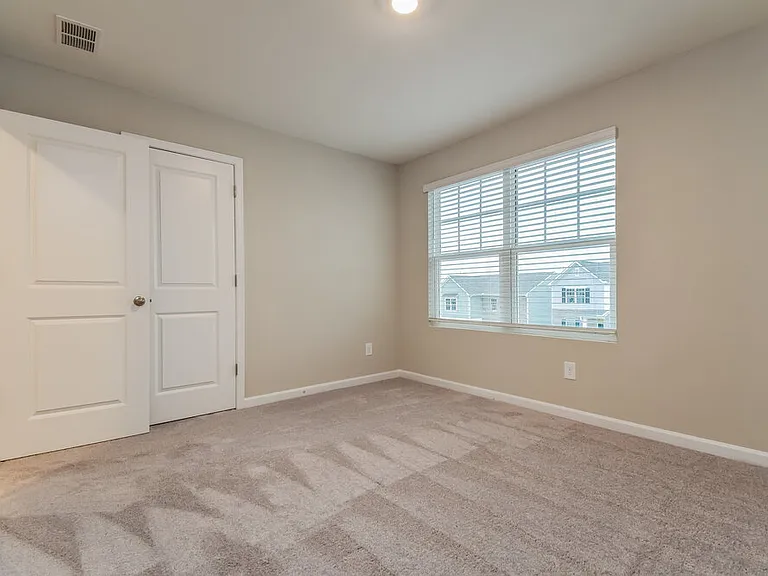 525 Knightsbridge Ln — Photo 16