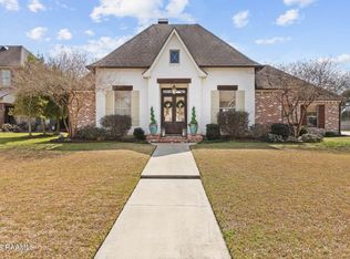 112 Grandview Terrace Dr, Youngsville, LA 70592