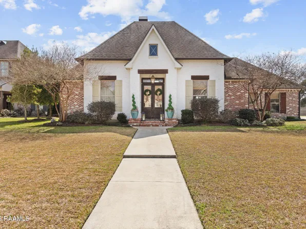 112 Grandview Terrace Dr, Youngsville, LA 70592