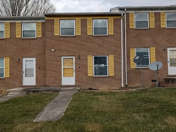 302 Musser Ave #D, Rural Retreat, VA 24368