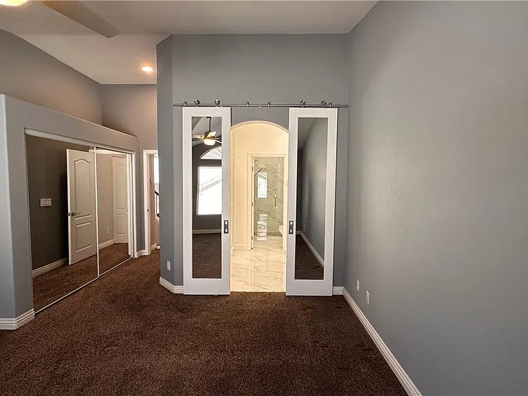 5268 Island Chain Rd — Photo 26