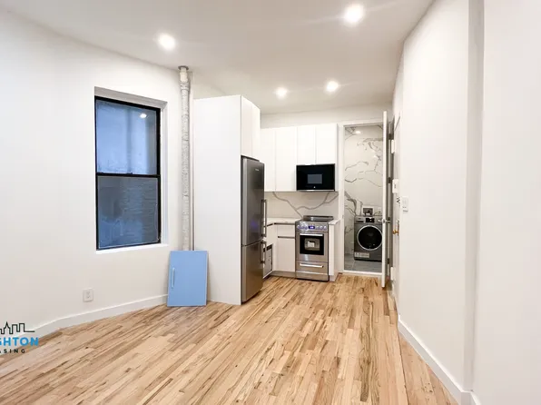 110 9th Ave #3DD, New York, NY 10011