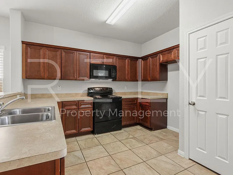 PM2-LH412 Carl Shipp Dr — Photo 10