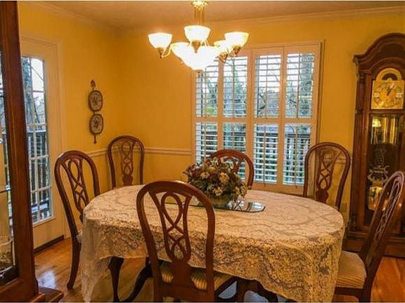 5th image of 4912 Ledges Dr
