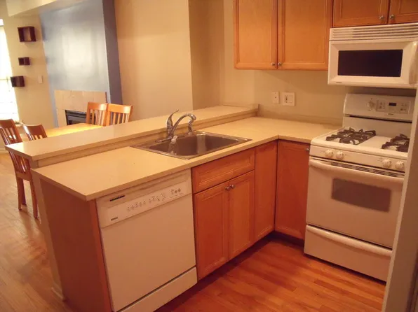 2142 W Jackson Blvd #1, Chicago, IL 60612