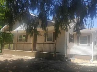 2456 E Riley Thompson Rd, Muskegon, MI 49445