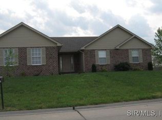 837 Fox Glenn Ln, Shiloh, IL 62221